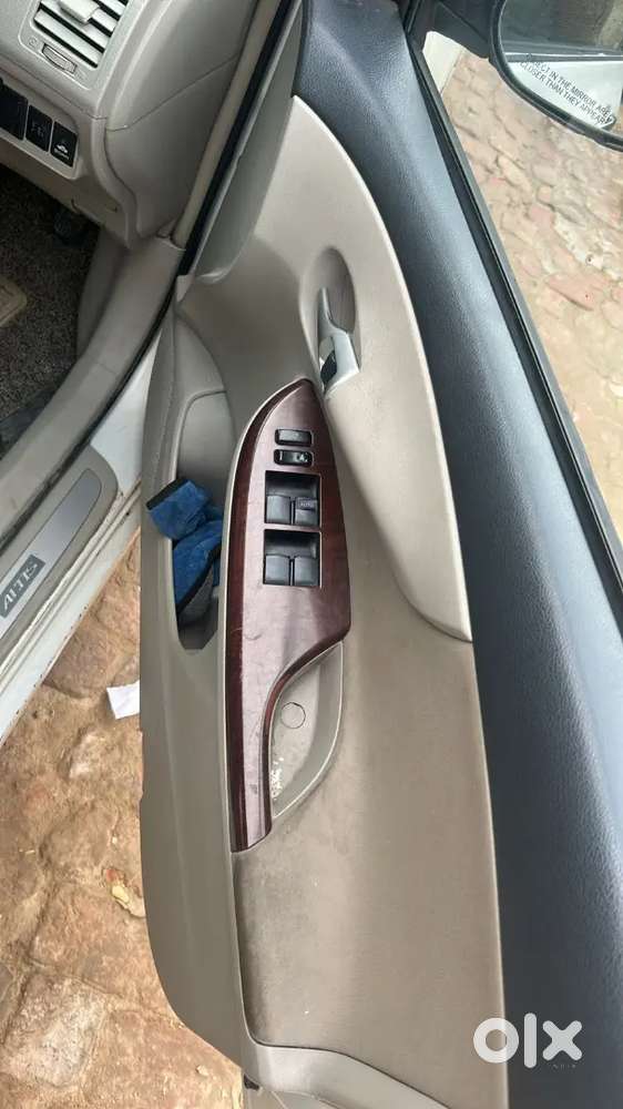 Toyota Corolla Altis 2011 Diesel Manual