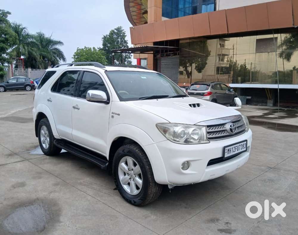 Toyota Fortuner 4x4 Manual Limited Edition, 2010, Diesel