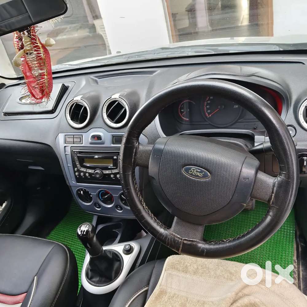 Ford Figo Transmission: Manual
- Third-hand Ownership
- Excellent Cond