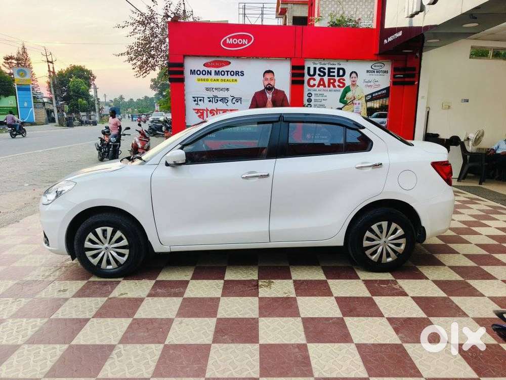Maruti Suzuki Dzire 1.2 Vxi, 2022, Petrol