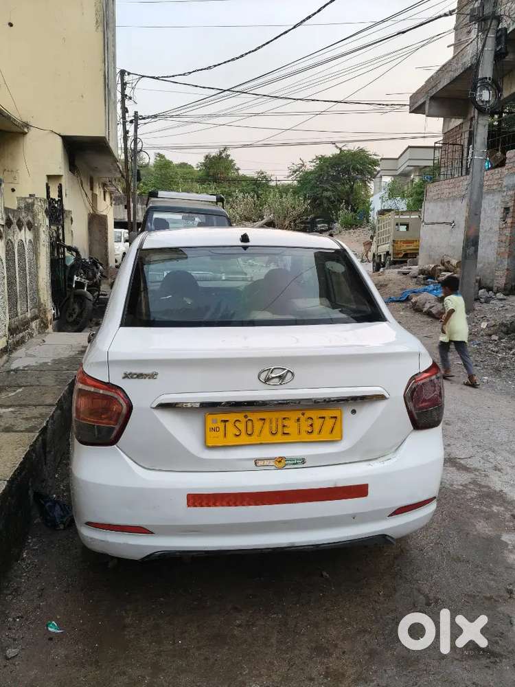 Hyundai Xcent 2016 Diesel 160000 Km Driven