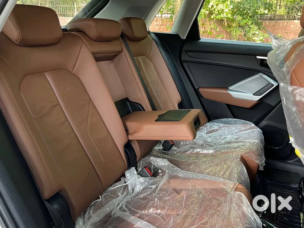 Audi Q3 40 Tfsi Premium Plus, 2023, Petrol