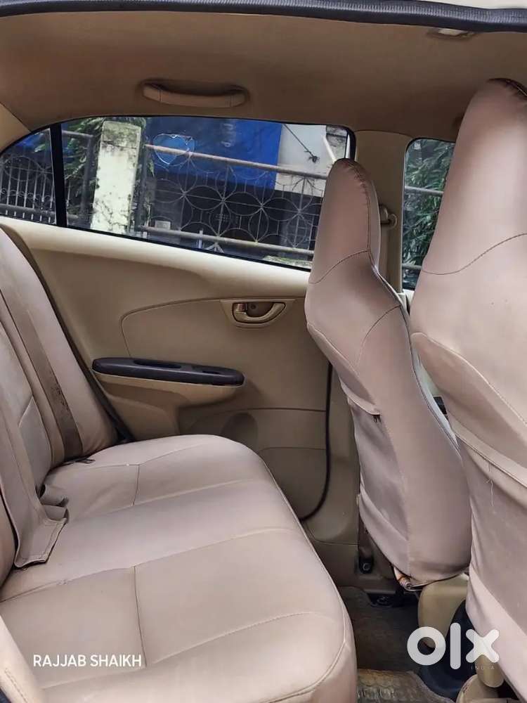 Honda Amaze Smt I-vtec 2013 Pet + Cng At Mulund West Mumbai