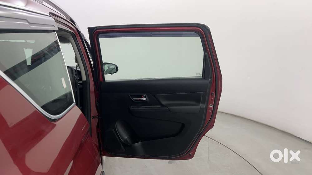 Maruti Suzuki Xl6 1.5 Alpha At, 2023, Petrol