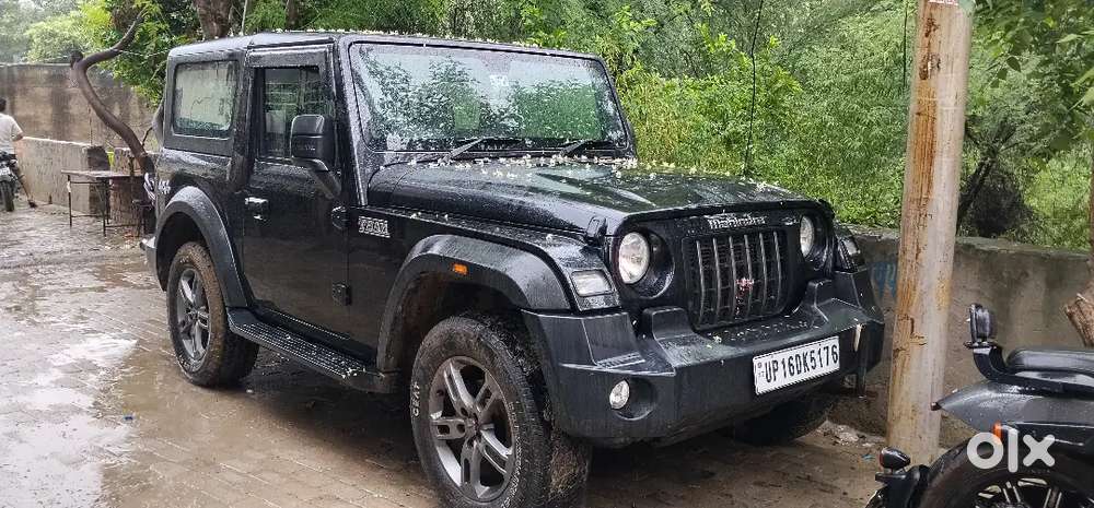 Mahindra Thar Roxx Petrol 2022 Variant