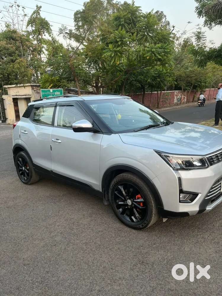Mahindra Xuv300 W8, 2021, Petrol