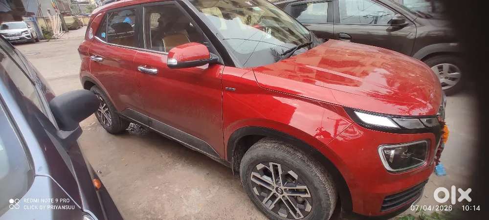 Hyundai Venue 2023 Petrol Well Maintained