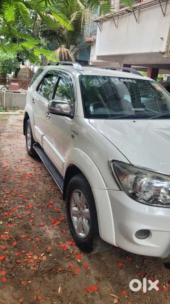 2011 Toyota Fortuner 4x4