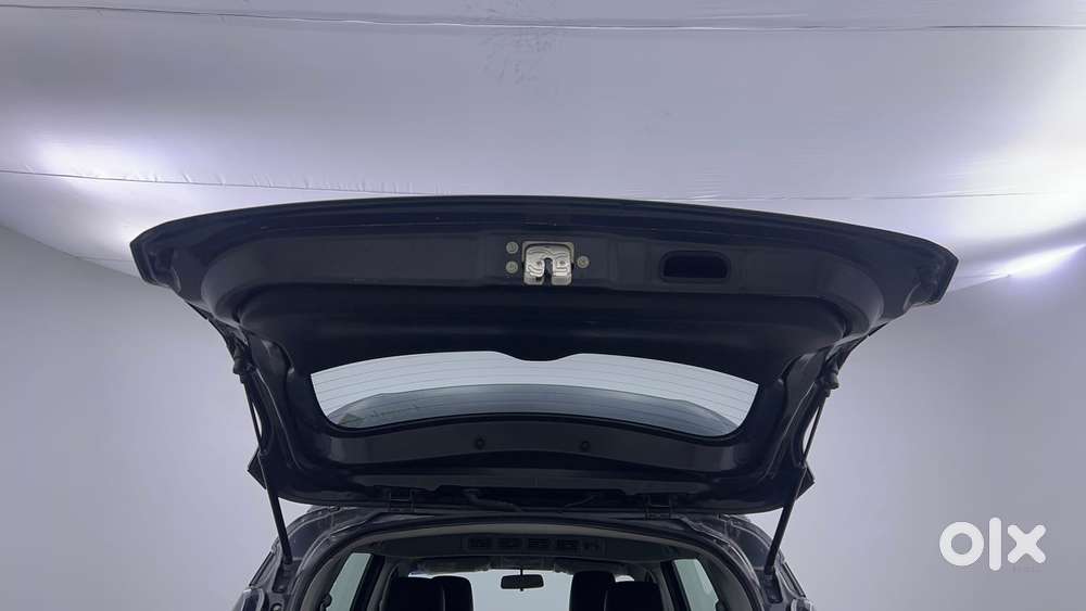 Maruti Suzuki Xl6 1.5 Alpha Plus At, 2022, Petrol