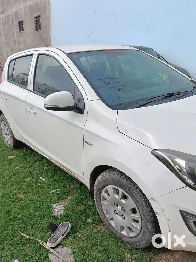 Hyundai I20 2013 Petrol Well Maintained