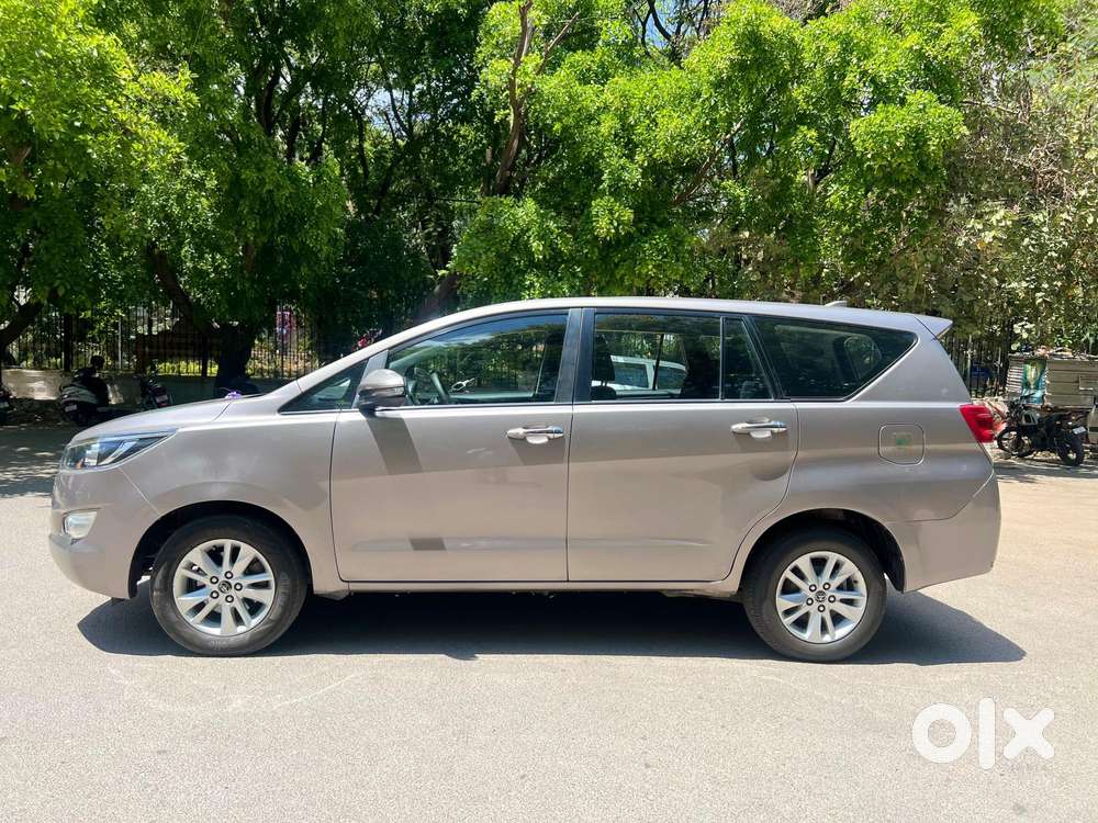 Toyota Innova Crysta 2.8 Gx At 8s, 2017, Diesel