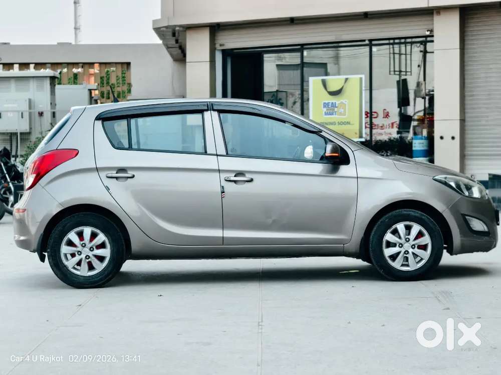 Hyundai I20 Sportz 2012 Car