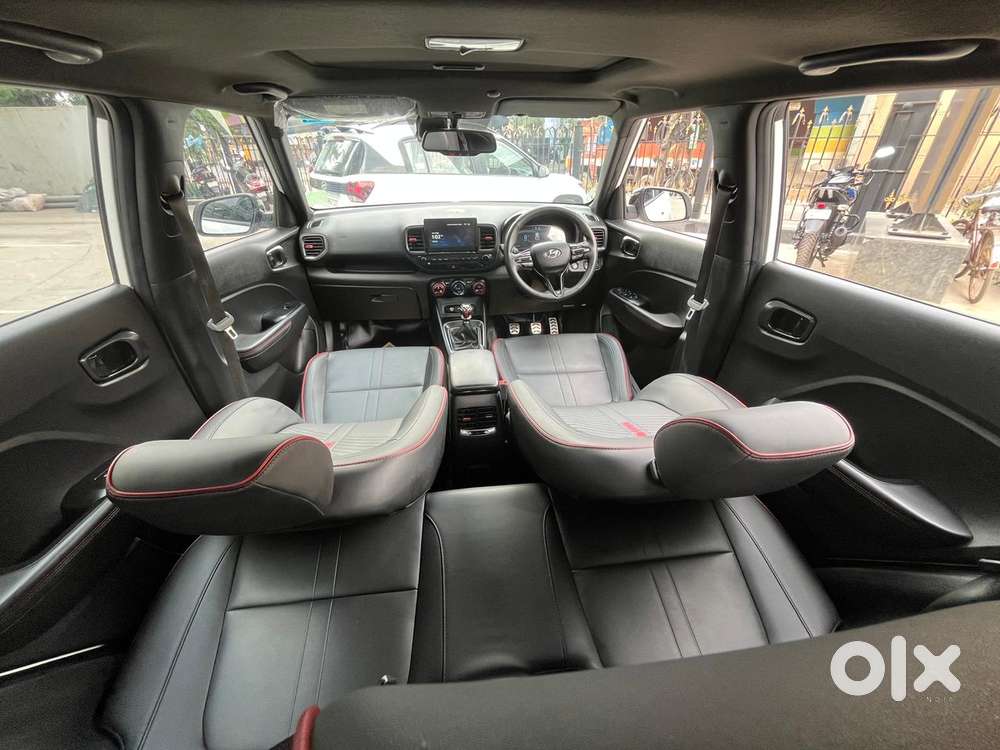 Hyundai Venue N Line N8 Mt Dual Tone, 2024, Petrol