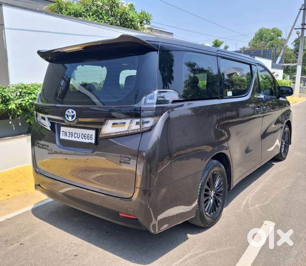 Toyota Vellfire Vip – Executive Lounge, 2021, Petrol