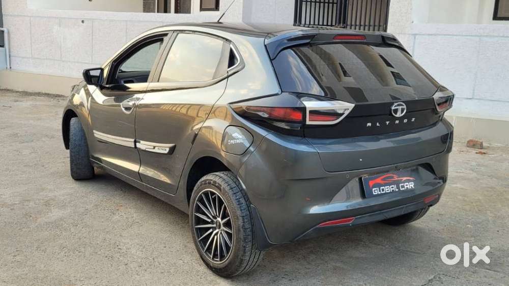 Tata Altroz 1.2 Xm Plus, 2022, Petrol