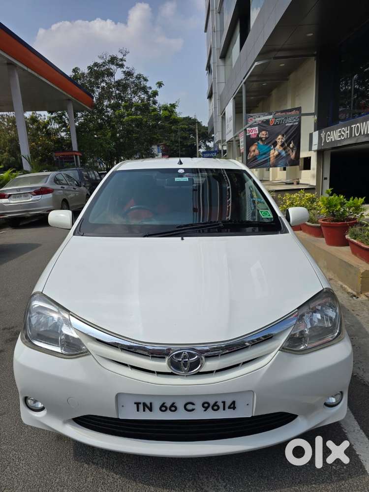Toyota Etios, 2011, Petrol