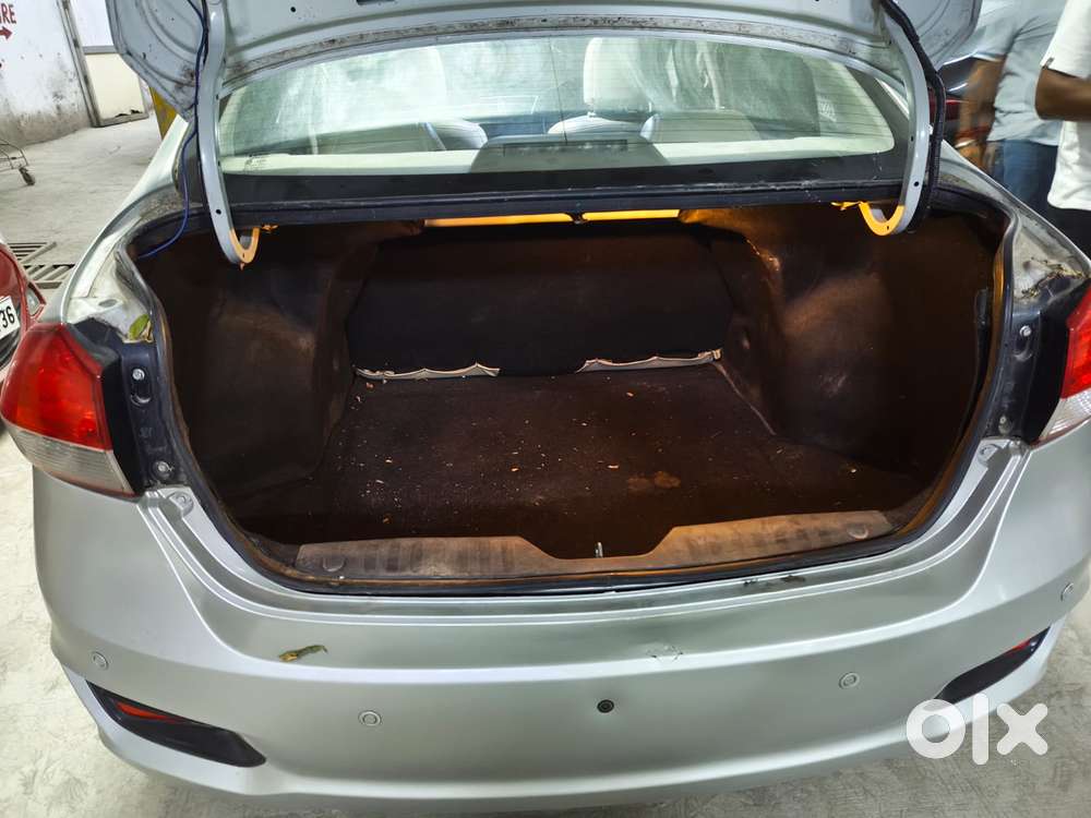 Maruti Suzuki Ciaz 2014-2017 At Vxi Plus, 2016, Petrol