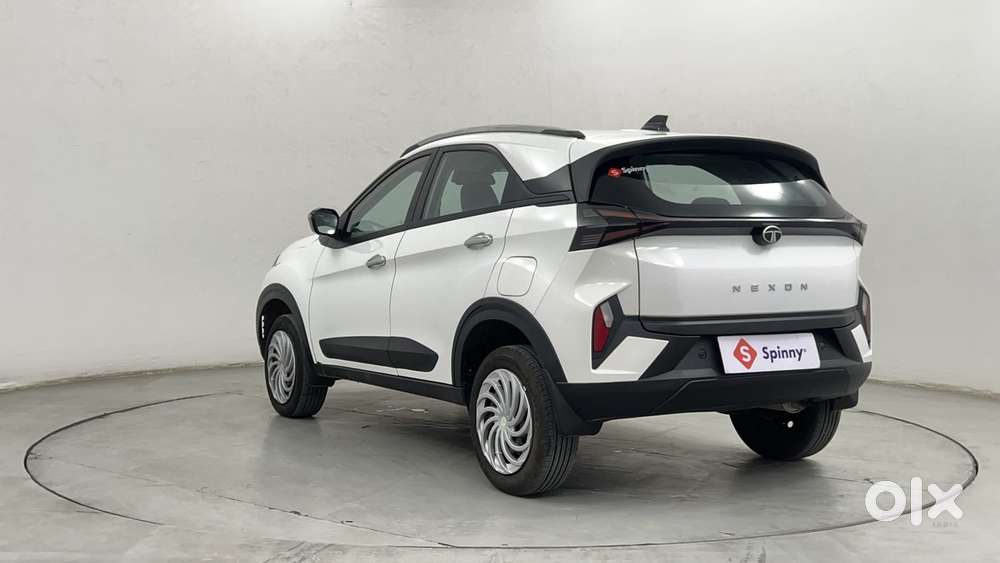 Tata Nexon Pure (s) 1.2 Petrol 6amt, 2024, Petrol