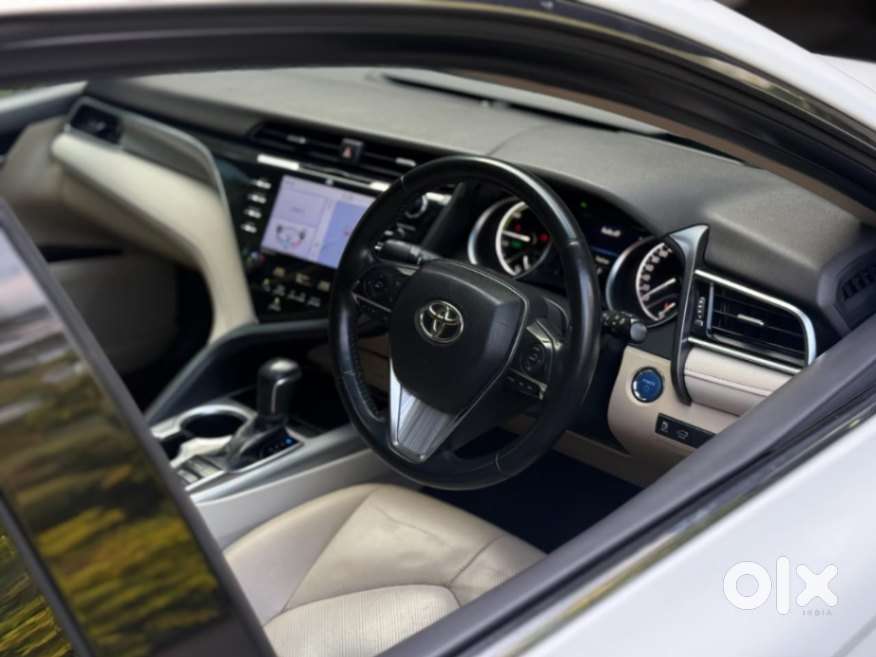 Toyota Camry Hybrid, 2021, Petrol