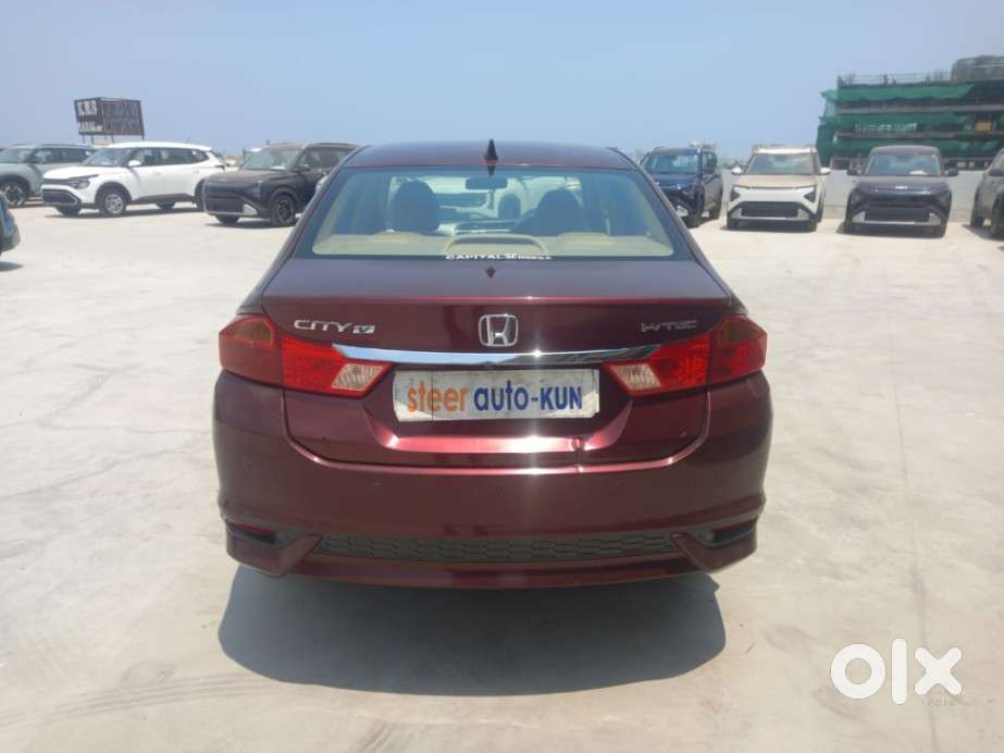 Honda City I-vtec V, 2018, Petrol