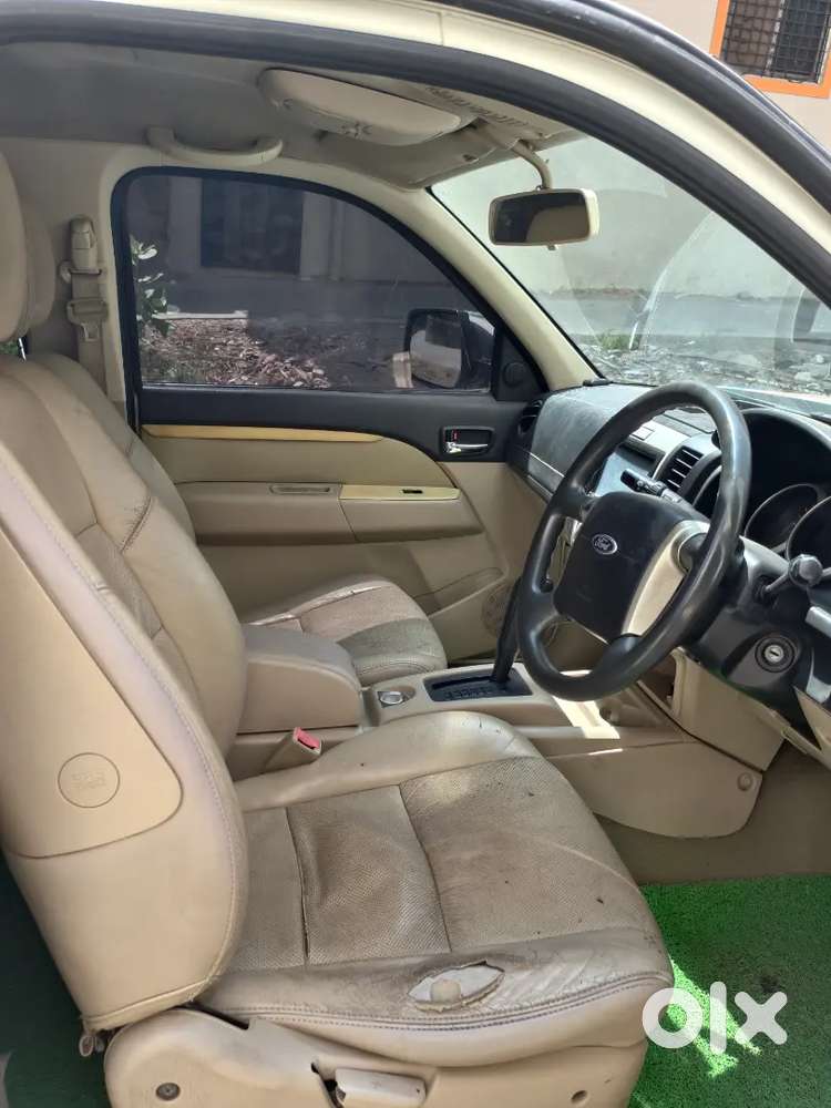 Ford Endeavour 2011