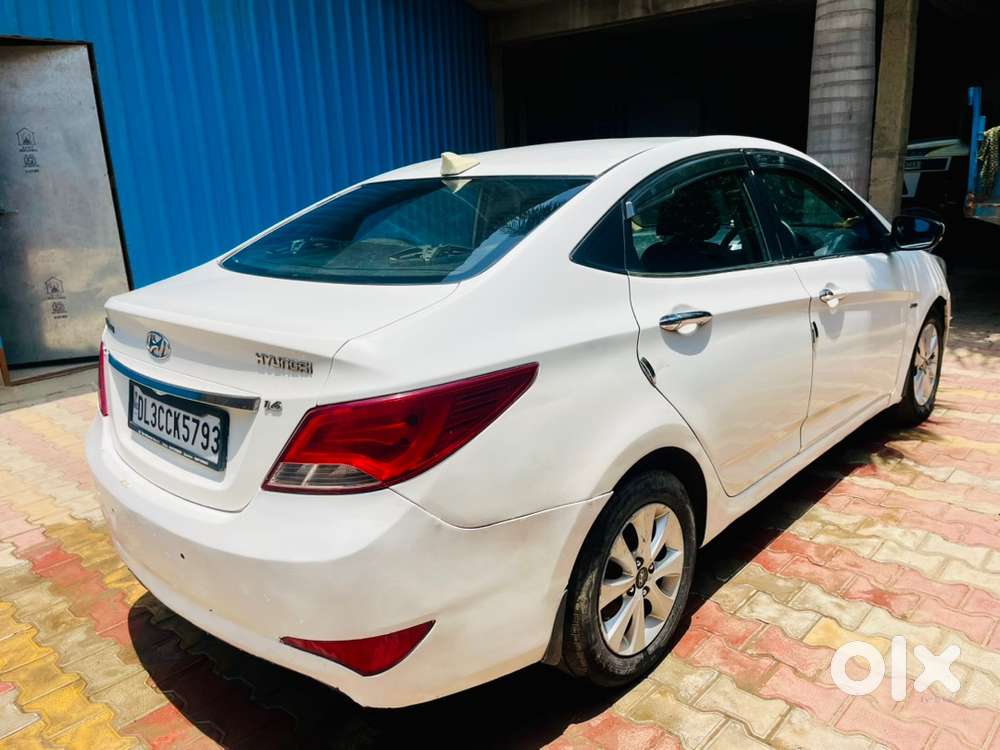 Hyundai Verna Petrol 2015