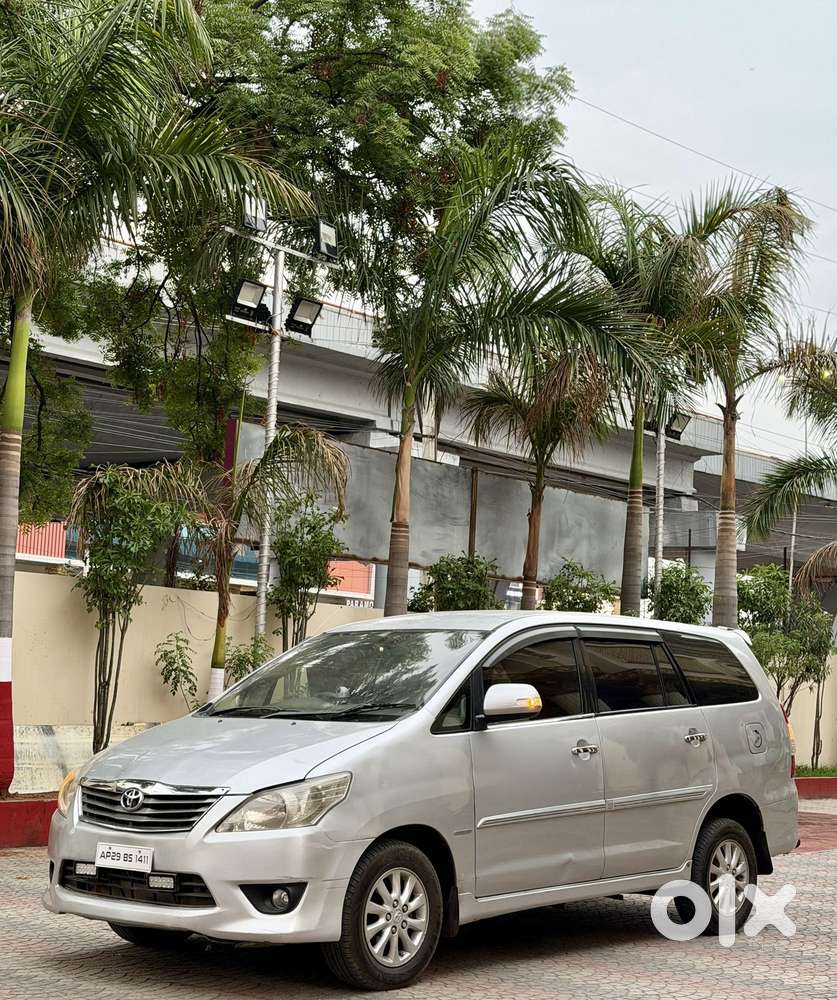 Toyota Innova 2.5 V 7 Str, 2012, Diesel