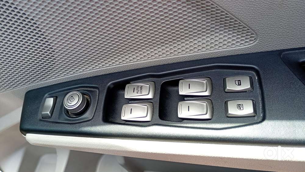 Mahindra Xuv300 W6, 2019, Petrol