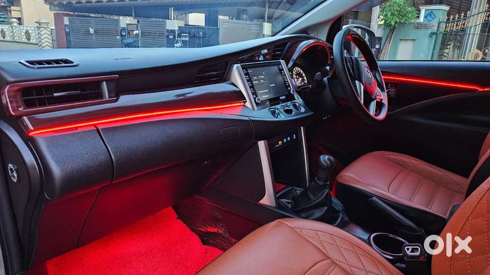 Toyota Innova Crysta 2.4 G Plus Mt 7 Str, 2023, Diesel