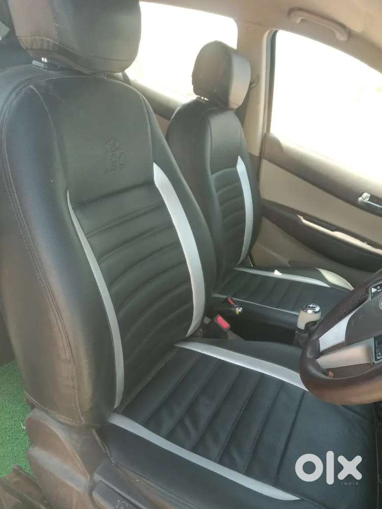 गाड़ी कंडीशन A1 80000 किलोमीटर चली हुई सेकंड ऑनर