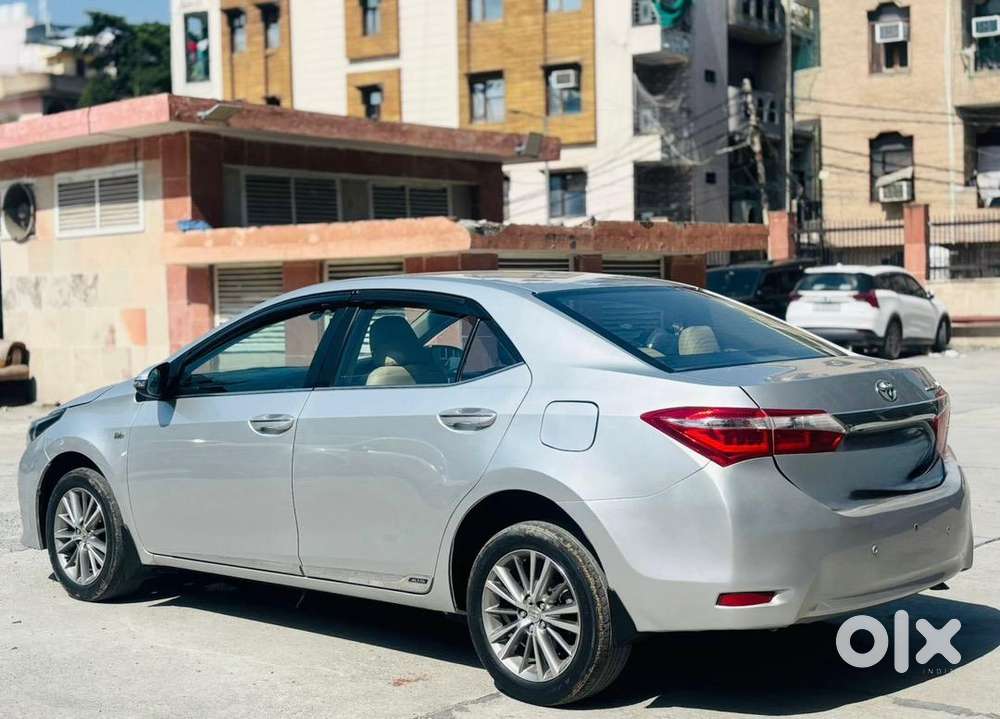 Toyota Corolla Altis 2015(nov) Petrol 119000 Km Driven