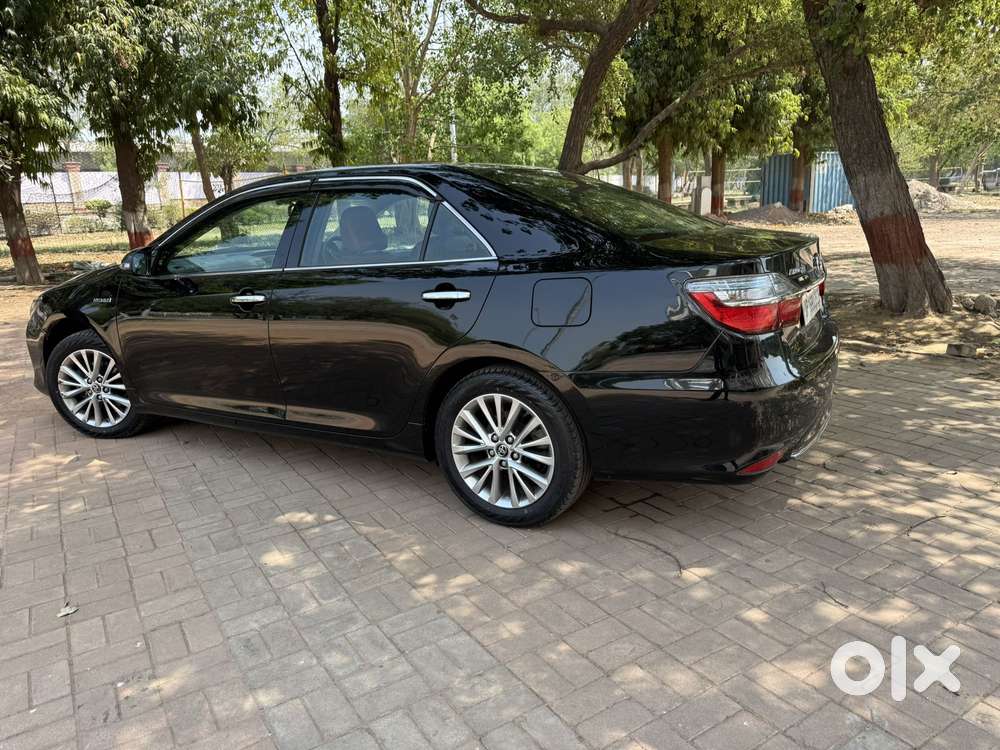Toyota Camry Hybrid, 2018, Cng & Hybrids