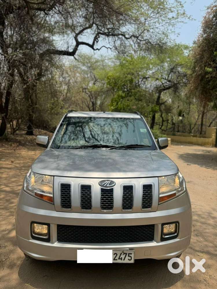 Mahindra Tuv 300 Mhawk100 T8 Dual Tone, 2018, Diesel