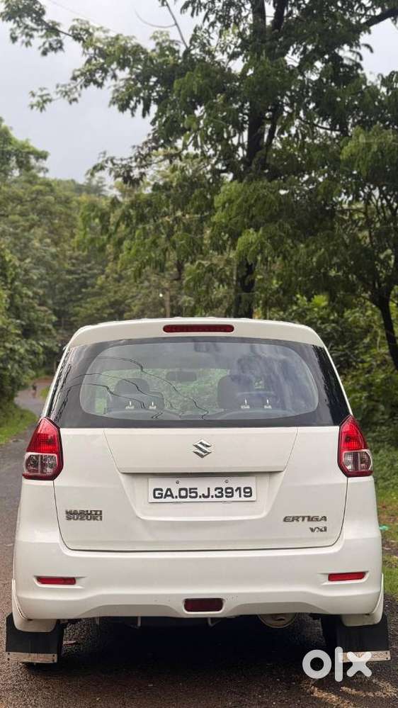 Maruti Suzuki Ertiga Vxi Shvs, 2015, Petrol