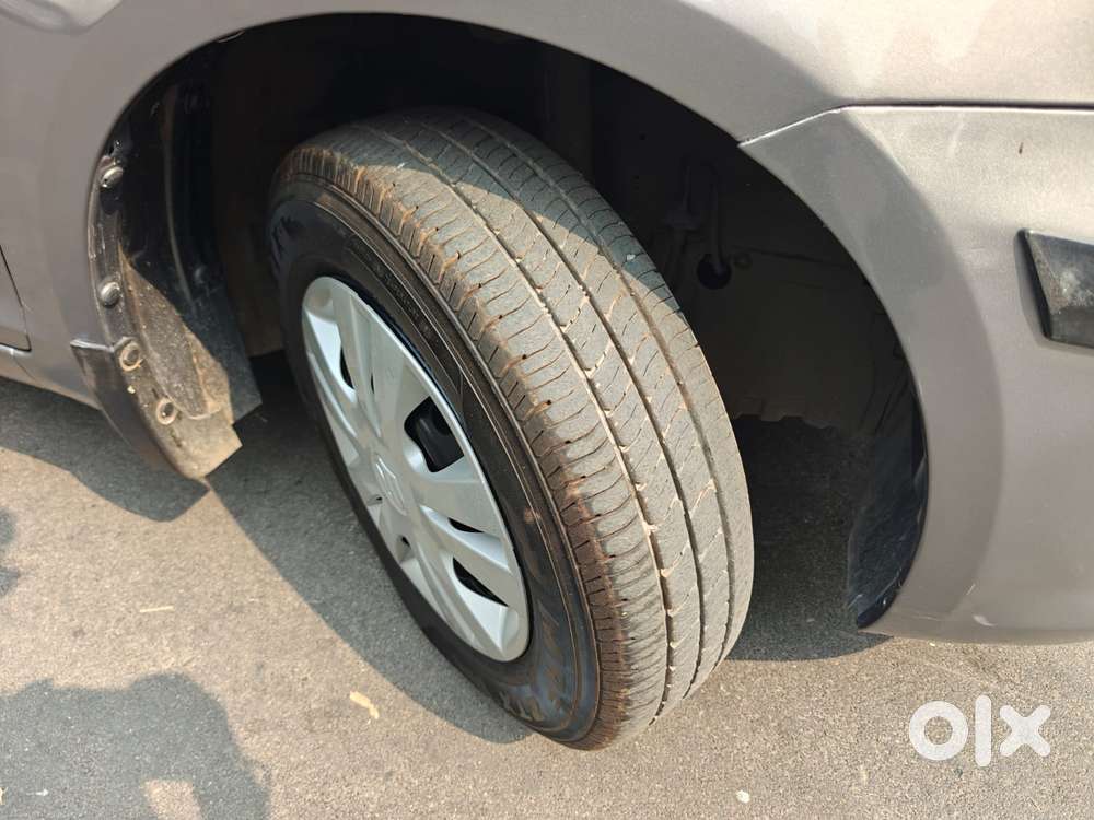 Maruti Suzuki Swift Dzire Vxi Optional, 2013, Petrol