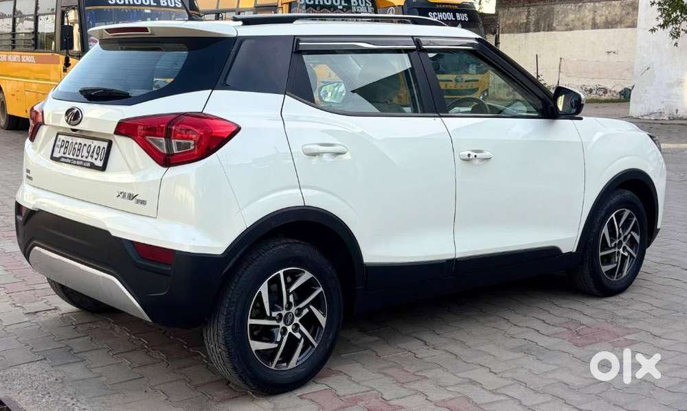 Mahindra Xuv300, 2022, Petrol