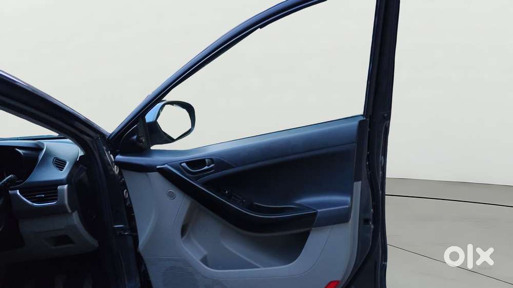 Tata Nexon 1.2 Revotron Xt Plus, 2019, Petrol