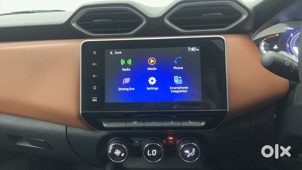 Nissan Magnite 1.0 Xv Premium Dual Tone, 2024, Petrol