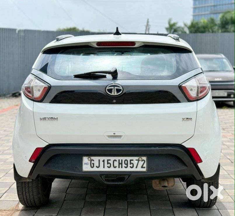 Tata Nexon 1.2 Revotron Xza Plus (o) Amt, 2018, Petrol