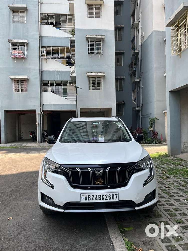 Mahindra Xuv700 2023 Diesel Well Maintained