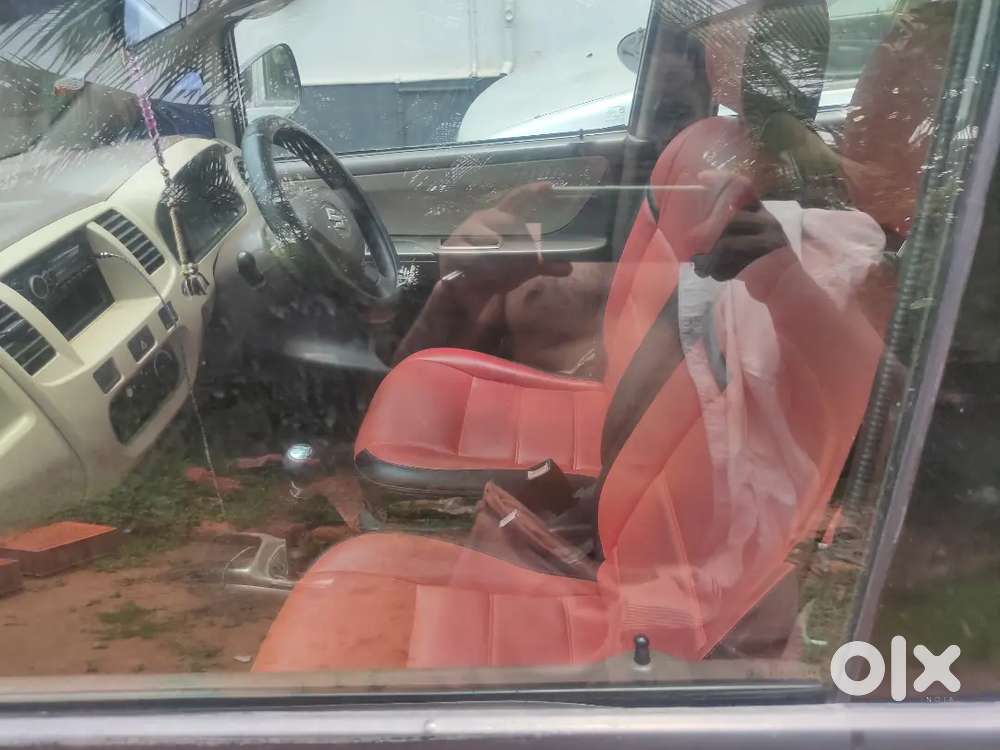 Update 7 Seat Tavera