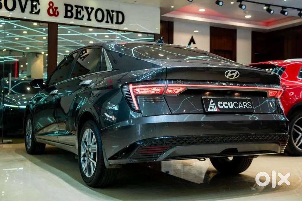 Hyundai Verna 1.5 Sx (o) Ivt, 2023, Petrol