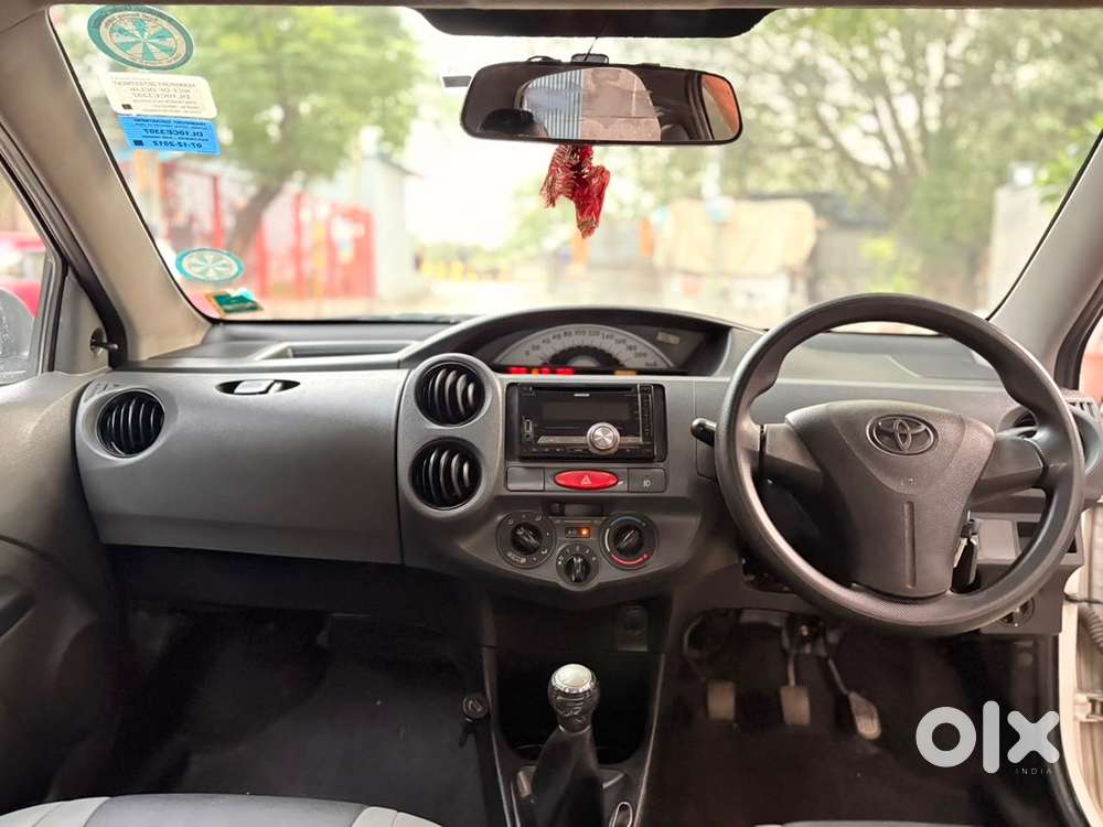 Dl Toyota Etios 2012 Petrol