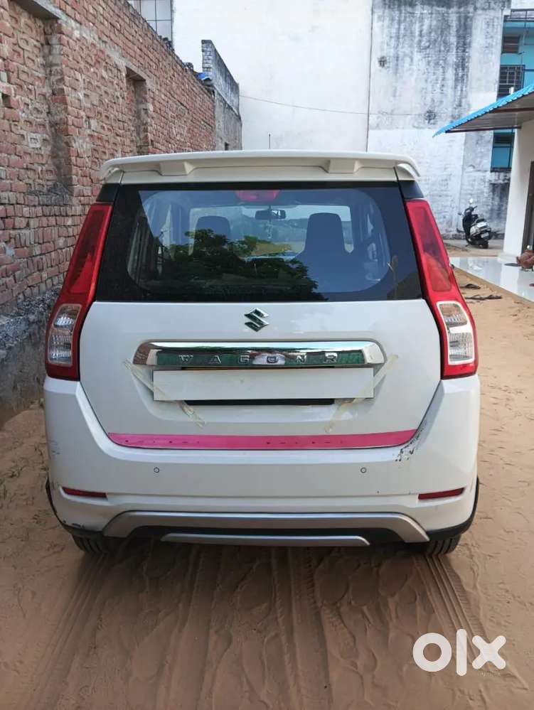 Well Maintained Full Original Car Model 2022 Last Only 40000 Km Driven