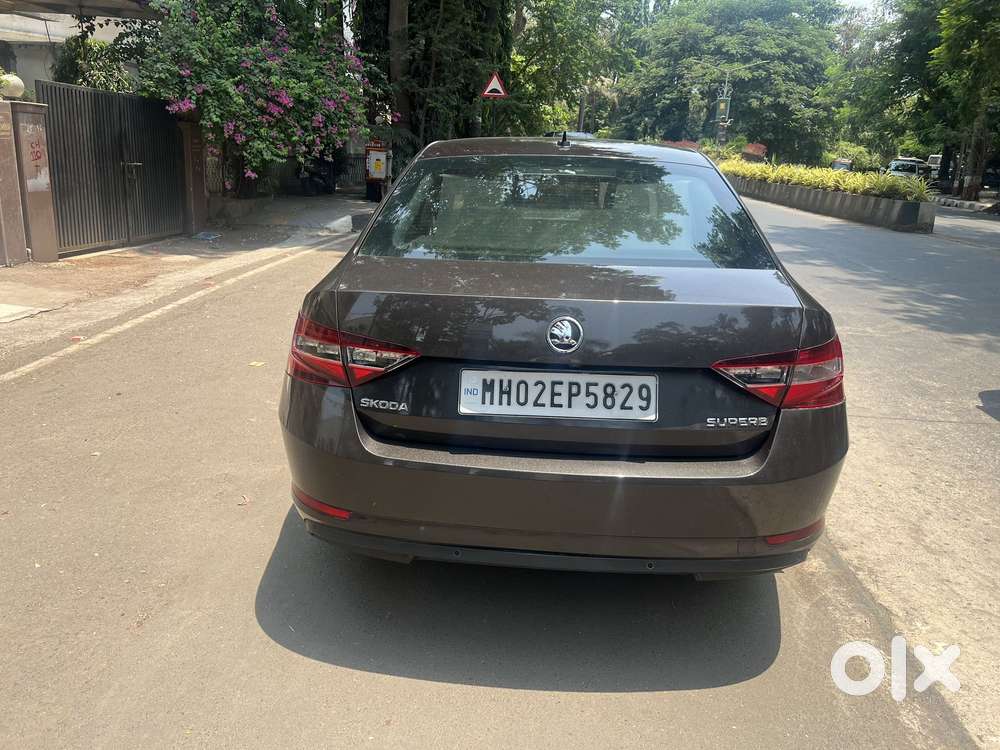 Skoda Superb Style 1.8 Tsi At, 2017, Petrol