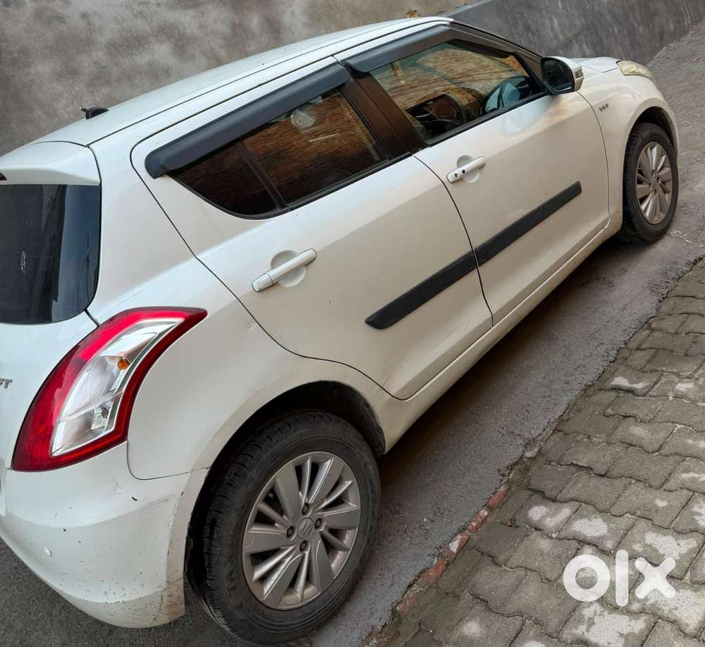 Maruti Suzuki Swift Zxi, 2014, Petrol