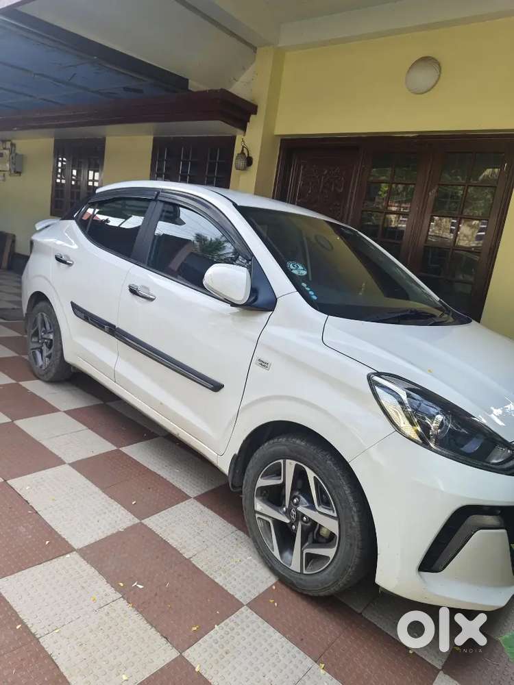 Hyundai Aura Sx Plus Amt  2023  First Owner  30k Km
