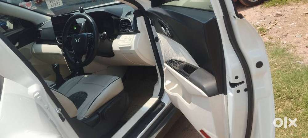 Mahindra Xuv 3xo Ax5 Pm Mt, 2024, Diesel