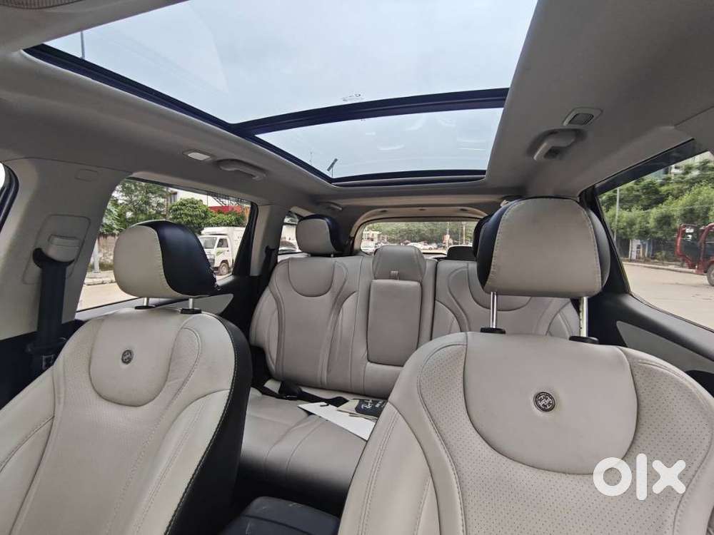 Mahindra Xuv700 2.2 Ax 3 Diesel Mt 7 Str, 2024, Diesel