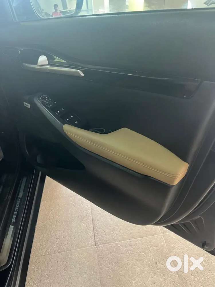 Maintain At Company Workshop Only, Record Of Each 10000 Km Servicing